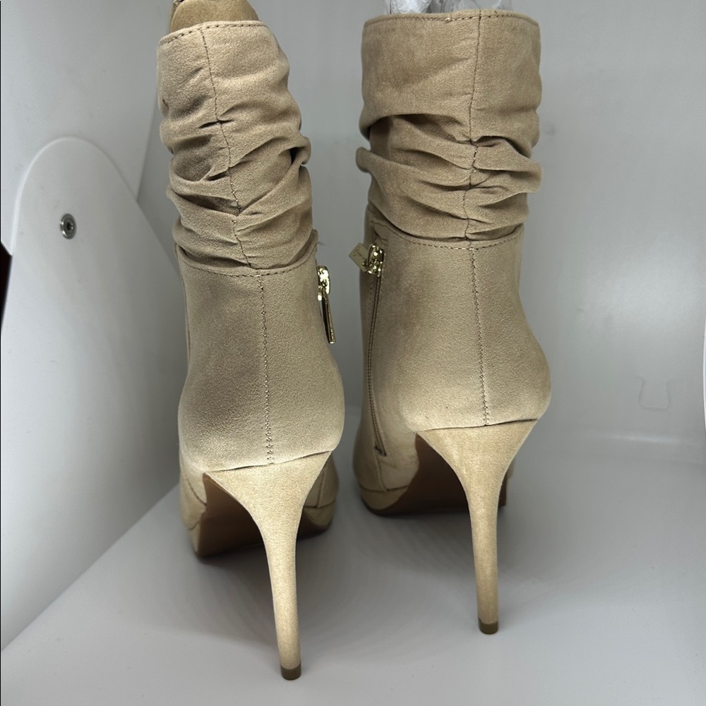 Jessica Simpson Cream Heeled Boots - Picture 6 of 6